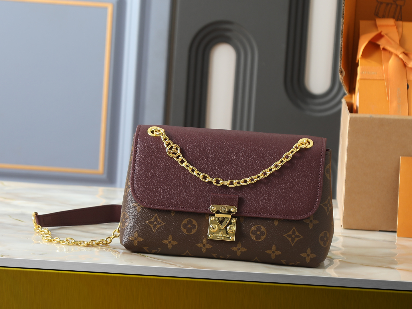 Louis Vuitton LV Side Trunk Handbag Premium Canvas Model M26900 Gift Box Included Everyday Carry High-End Fashion